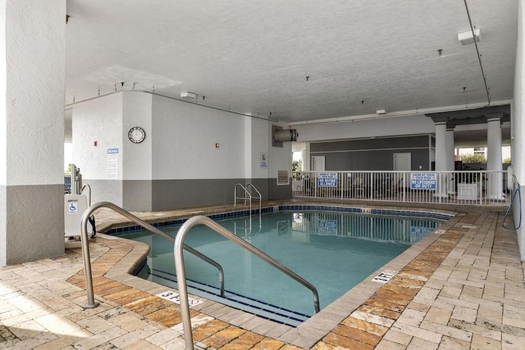 מירטל ביץ' Direct Oceanfront- King Bedroom- Amazing Views/Pools/Hot Tubs/Beach Access/Golf מראה חיצוני תמונה